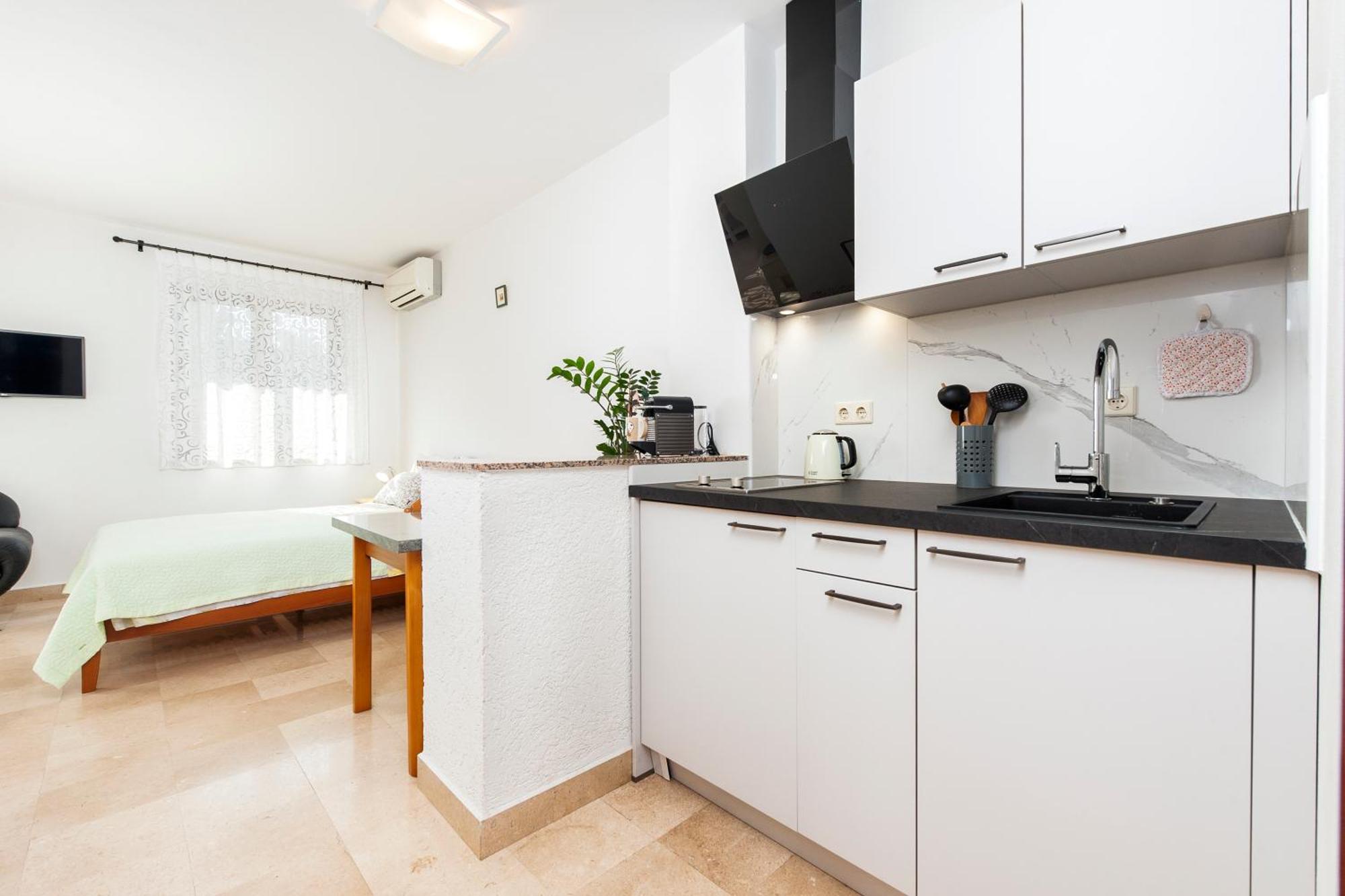 Guesthouse Santin Rovigno Esterno foto