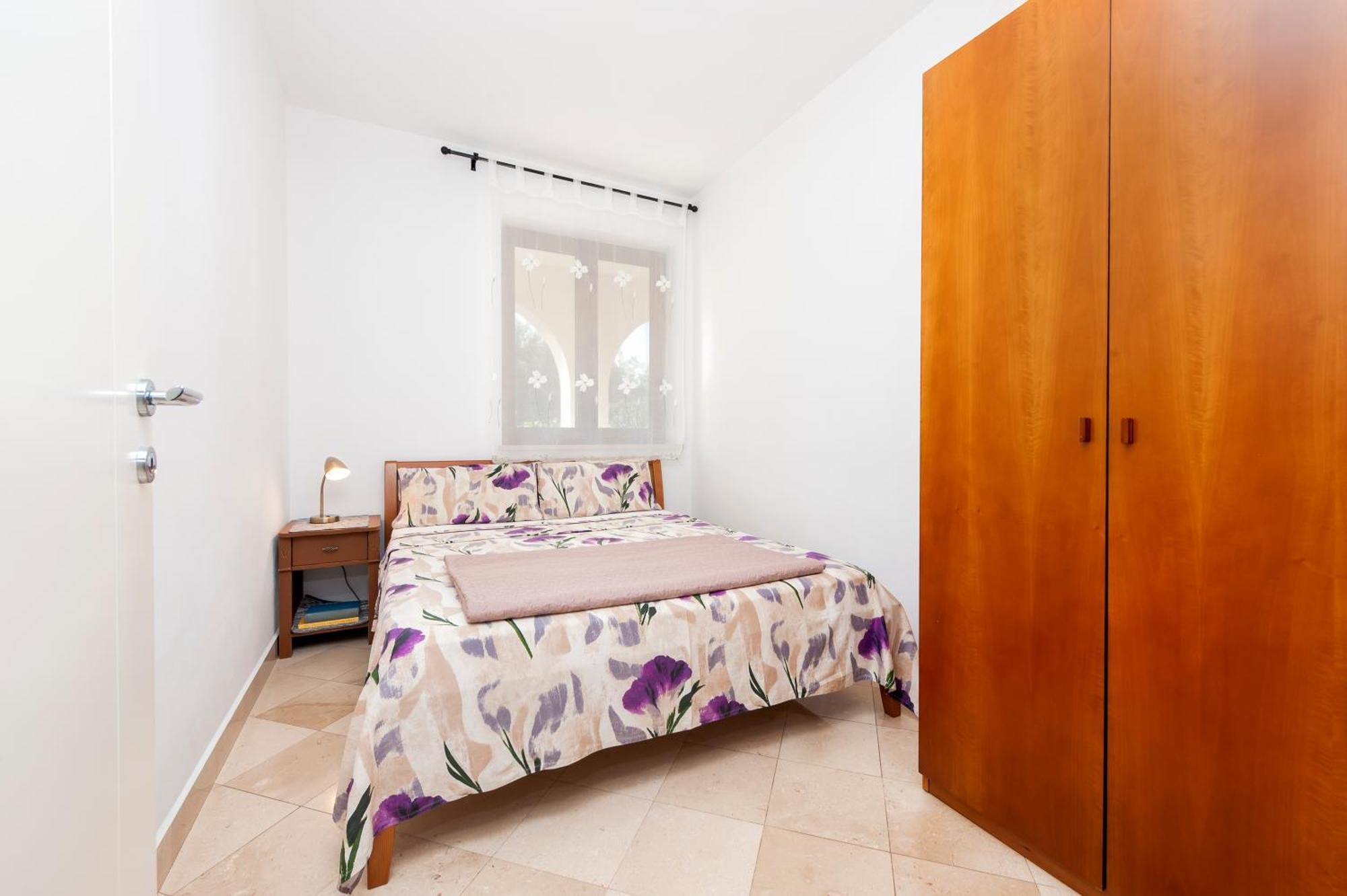 Guesthouse Santin Rovigno Esterno foto